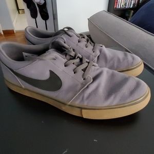 Nike SB Solarsoft Portmore 2 Skate Shoe